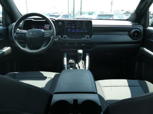 Certified 2024 Chevrolet Colorado Trail Boss AWD/4WD image 18