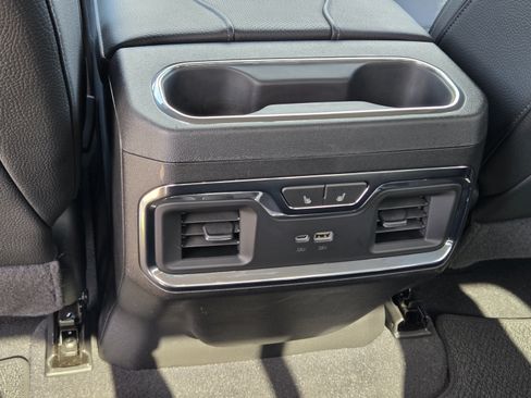 Used 2024 GMC Sierra 3500 Denali AWD/4WD image 26
