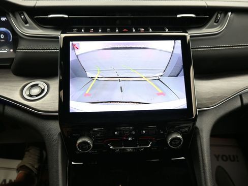 Used 2022 Jeep Grand Cherokee L Overland w/ Luxury Tech Group IV image 29