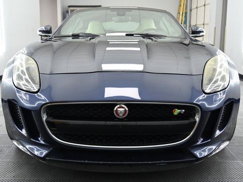 Used 2015 Jaguar F-TYPE R RWD image 6