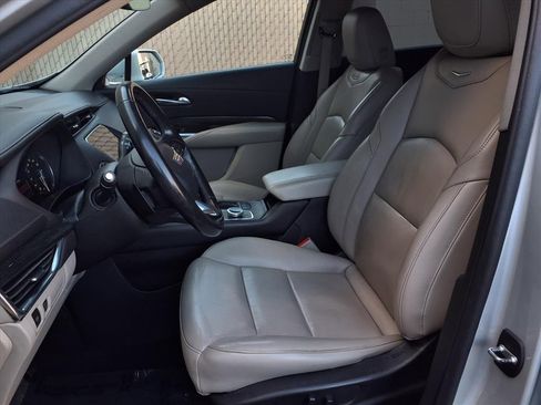 Used 2019 Cadillac XT4 Premium Luxury w/ Cold Weather Package image 16