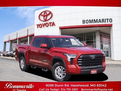 Used 2022 Toyota Tundra SR5 w/ Advanced Technology Package AWD/4WD image 1