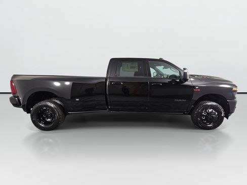 New 2026 RAM 3500 Laramie AWD/4WD image 3