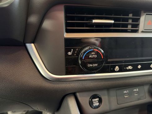 Certified 2025 Nissan Rogue SV w/ SV Premium Package image 30