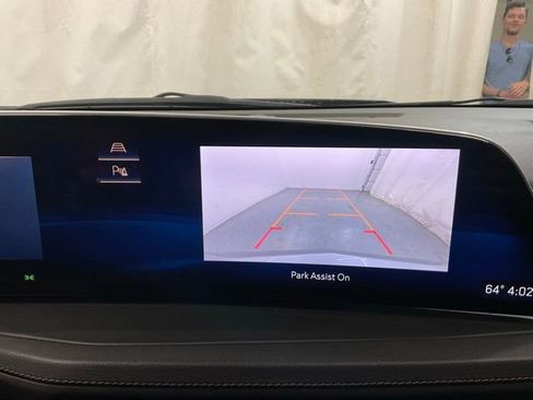 Used 2024 Cadillac XT4 Premium Luxury AWD/4WD image 19