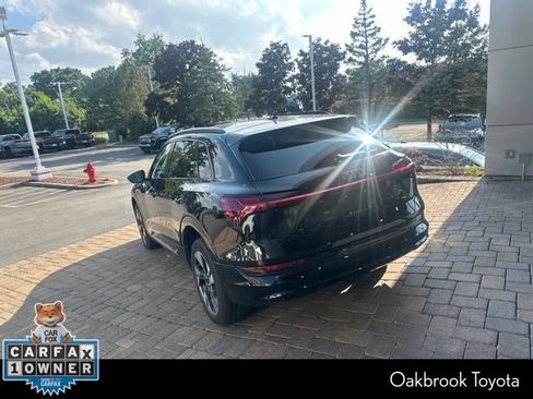 Used 2022 Audi e-tron Premium AWD/4WD image 6