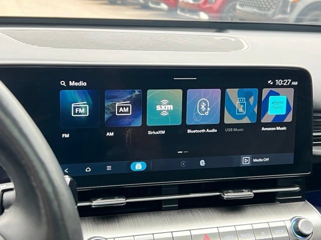 Used 2024 Hyundai Kona Limited AWD/4WD image 29