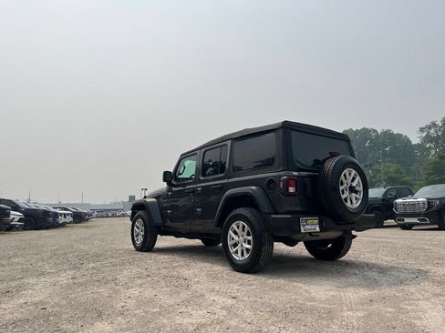 Used 2023 Jeep Wrangler Unlimited Sport AWD/4WD image 6