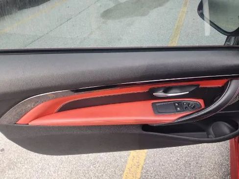 Used 2017 BMW M4 Coupe image 11