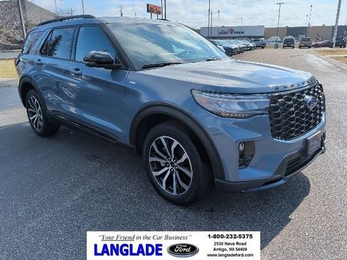 Certified 2025 Ford Explorer ST-Line AWD/4WD image 1
