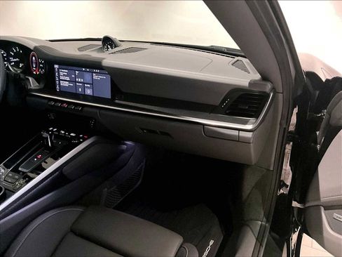 Used 2021 Porsche 911 Carrera image 23