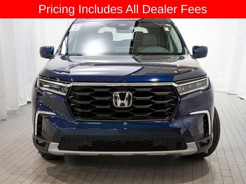 Used 2025 Honda Pilot EX-L image 2