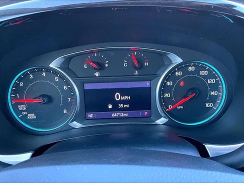 Used 2020 Chevrolet Traverse LT image 24