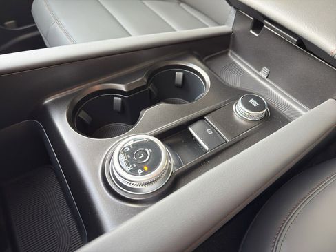 New 2026 Ford Explorer Active w/ Active Comfort Package image 27