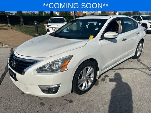 Used 2013 Nissan Altima 2.5 SV w/ 2.5SV Convenience Pkg FWD image 1