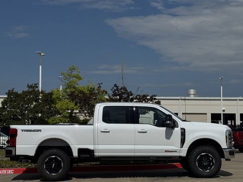 New 2026 Ford F250 Lariat w/ Tremor Off-Road Package AWD/4WD image 3