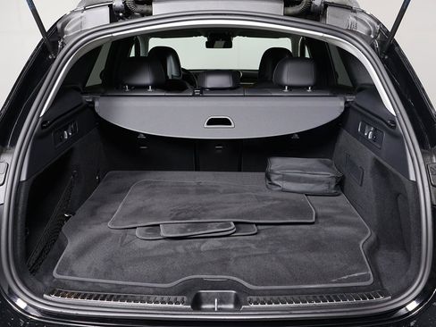 Used 2025 Mercedes-Benz GLC 350e 4MATIC image 16