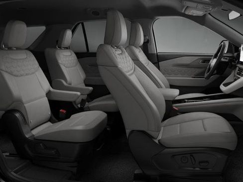 New 2026 Ford Explorer Platinum w/ LUX Leather Package AWD/4WD image 28