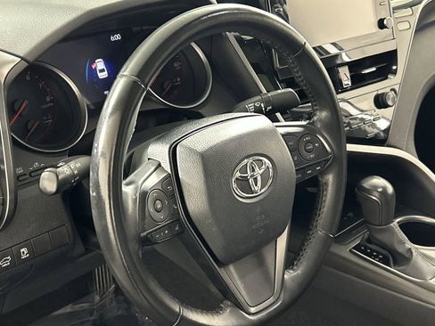 Used 2023 Toyota Camry XSE image 15