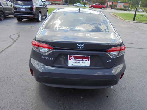 Used 2024 Toyota Corolla LE FWD image 4