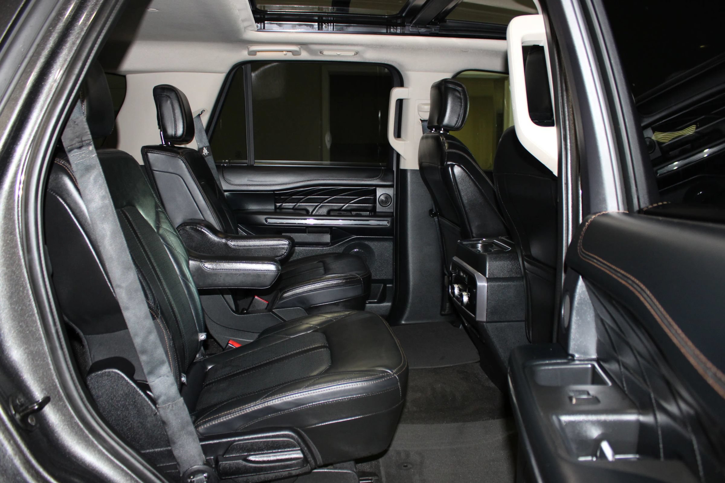 Used 2020 Ford Expedition Platinum RWD image 42