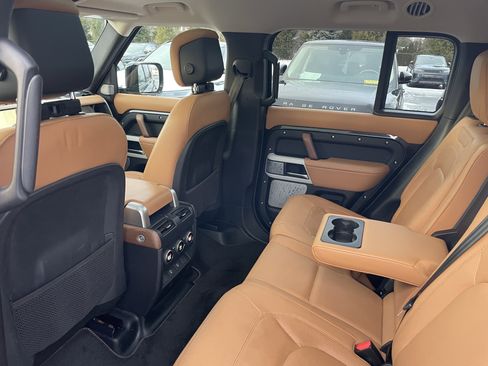 Used 2023 Land Rover Defender 130 First Edition image 30