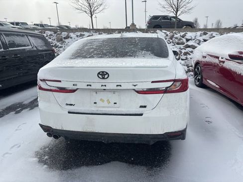 Used 2025 Toyota Camry LE image 4