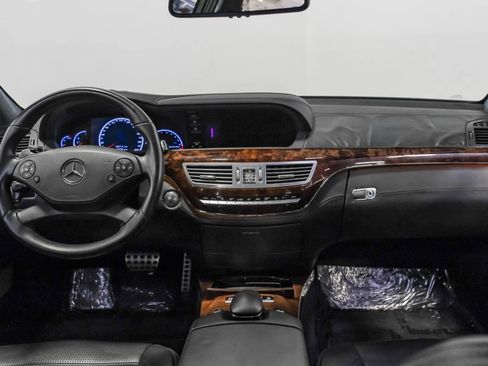 Used 2011 Mercedes-Benz S 63 AMG image 9