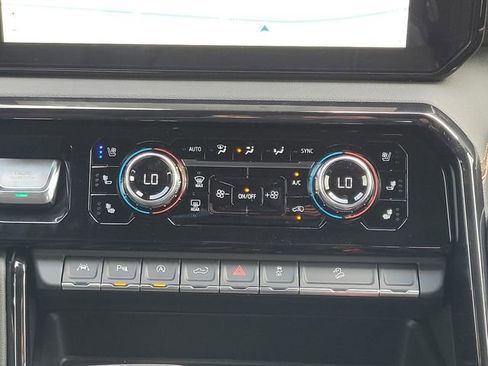 New 2026 GMC Sierra 1500 AT4 w/ AT4 Premium Package AWD/4WD image 14