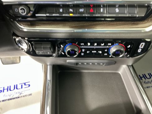 Used 2025 Chevrolet Silverado 2500 LT w/ All Star Edition image 39