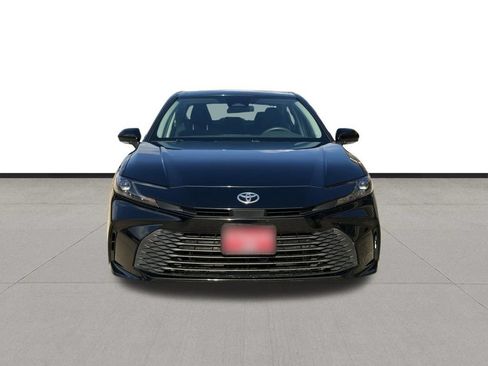 Used 2025 Toyota Camry LE FWD image 2