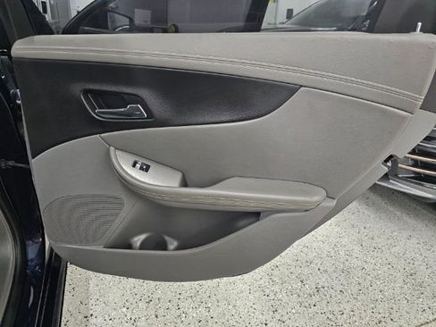 Used 2017 Chevrolet Impala LS image 25