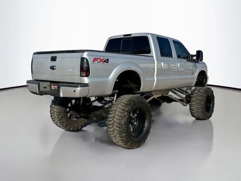 Used 2014 Ford F250 Lariat w/ Lariat Interior Package AWD/4WD image 6