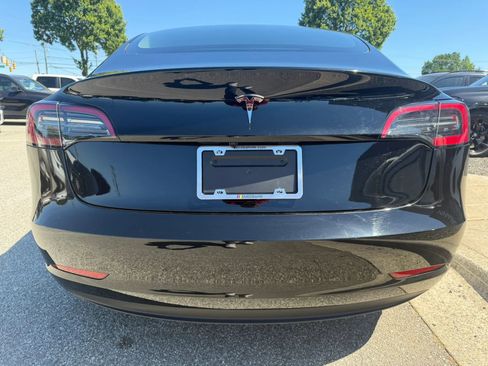 Used 2023 Tesla Model 3 Standard Range RWD image 4