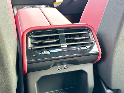 New 2026 BMW 530i RWD image 20