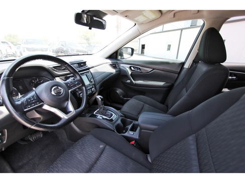 Used 2020 Nissan Rogue SV w/ Premium Package FWD image 34