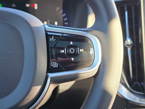 New 2026 Volvo XC90 B6 Plus w/ Protection Package Premier image 28