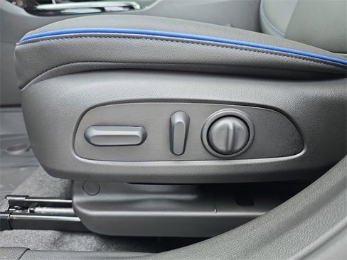 New 2026 Buick Envista Sport Touring w/ Convenience I Package image 18