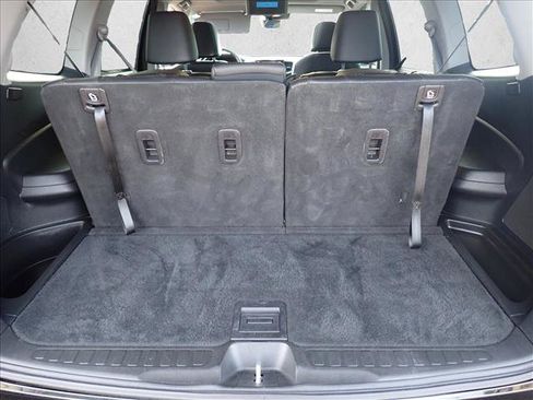 Used 2021 Honda Pilot Touring image 8