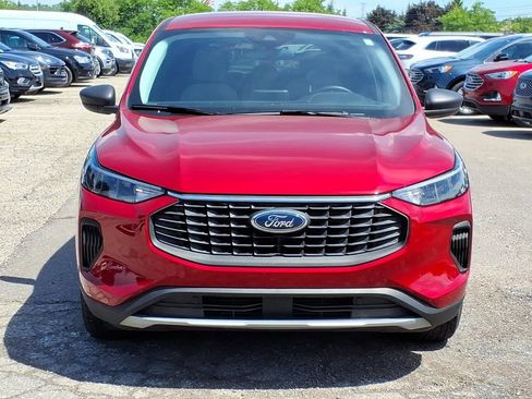Certified 2023 Ford Escape Active AWD/4WD image 8