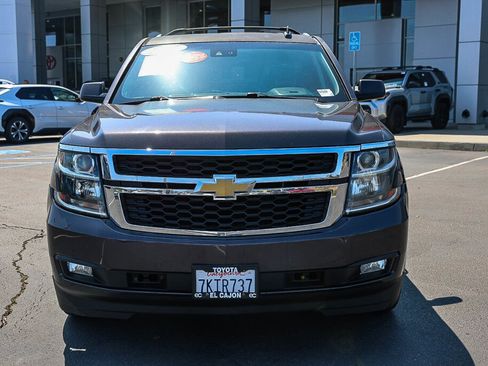 Used 2015 Chevrolet Suburban LT w/ Luxury Package RWD image 18