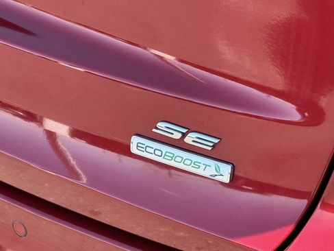 Used 2020 Ford Fusion SE FWD image 17