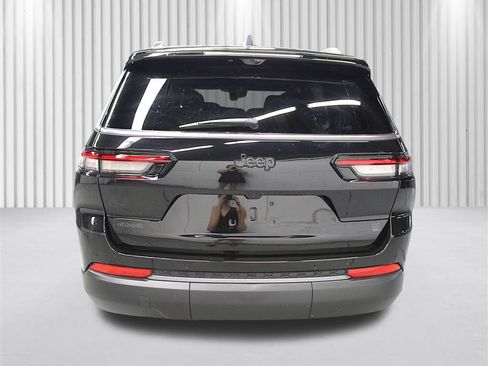 New 2026 Jeep Grand Cherokee L Limited AWD/4WD image 4