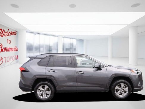 Used 2024 Toyota RAV4 XLE FWD image 5
