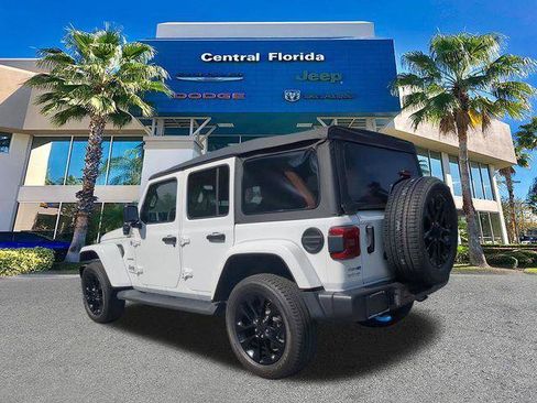 Certified 2022 Jeep Wrangler Unlimited Sahara image 7