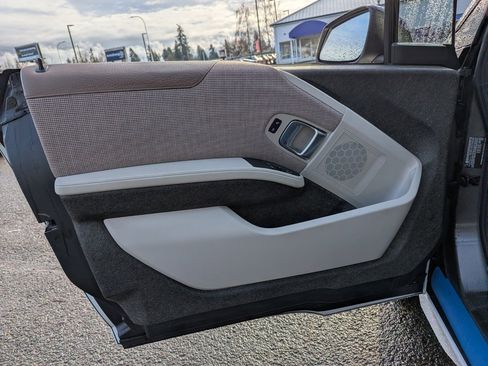 Used 2019 BMW i3 image 10