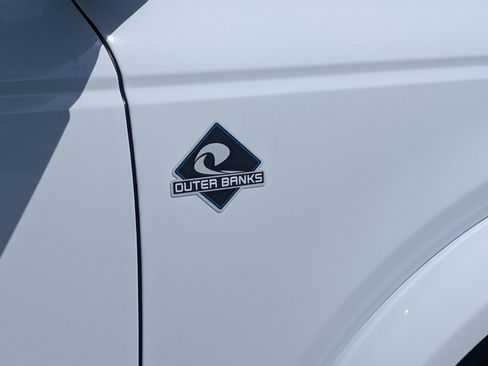 New 2026 Ford Bronco Outer Banks AWD/4WD image 17