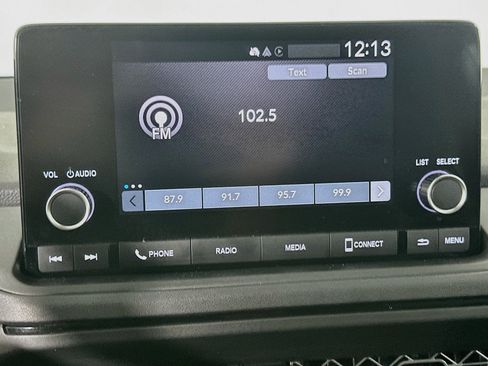 Used 2025 Honda Accord SE image 19