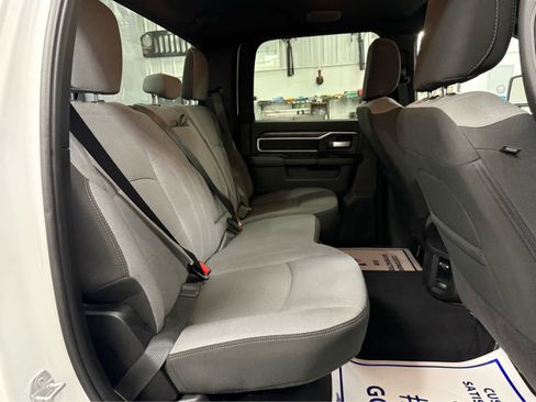 Used 2024 RAM 2500 Big Horn w/ Bed Utility Group image 18