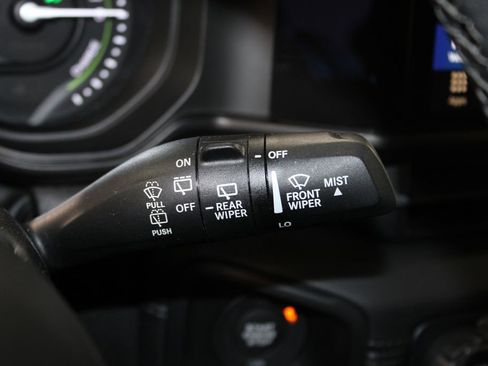 Used 2025 Jeep Wrangler Sahara 4xe image 41